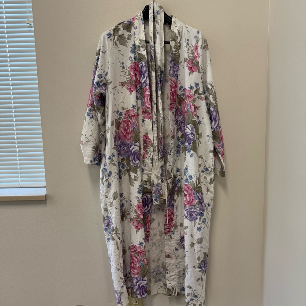 VINTAGE RARE Christian DIOR‎ Pink Floral Robe Lounge Duster Wrap Belted
